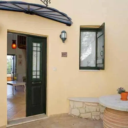 Agathes Traditional Affittacamere 2*